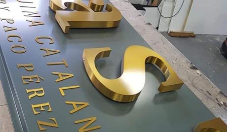 Vanilla beaty salon leeds