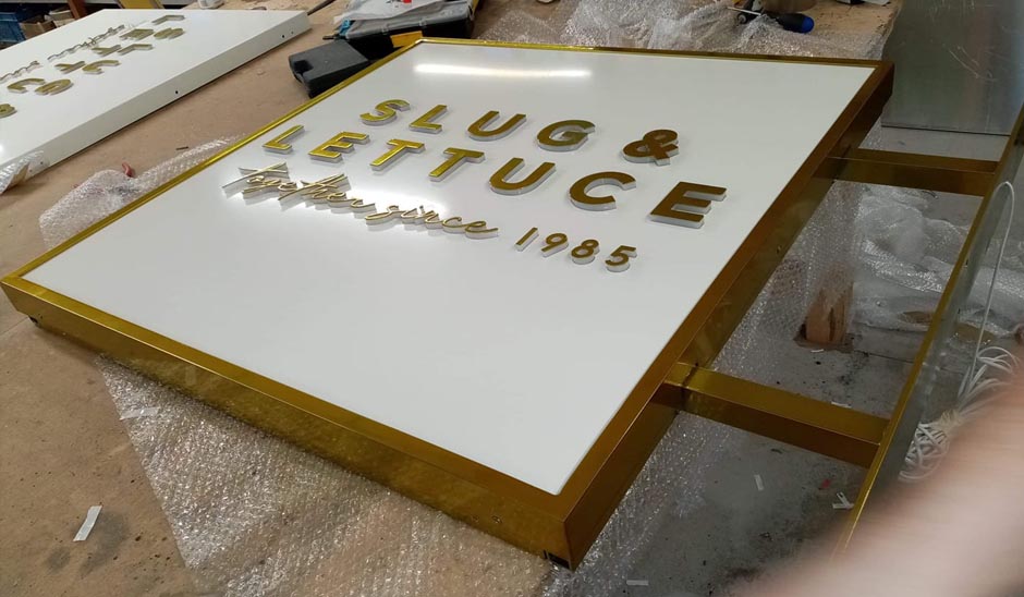 Slug and Lettuce bar